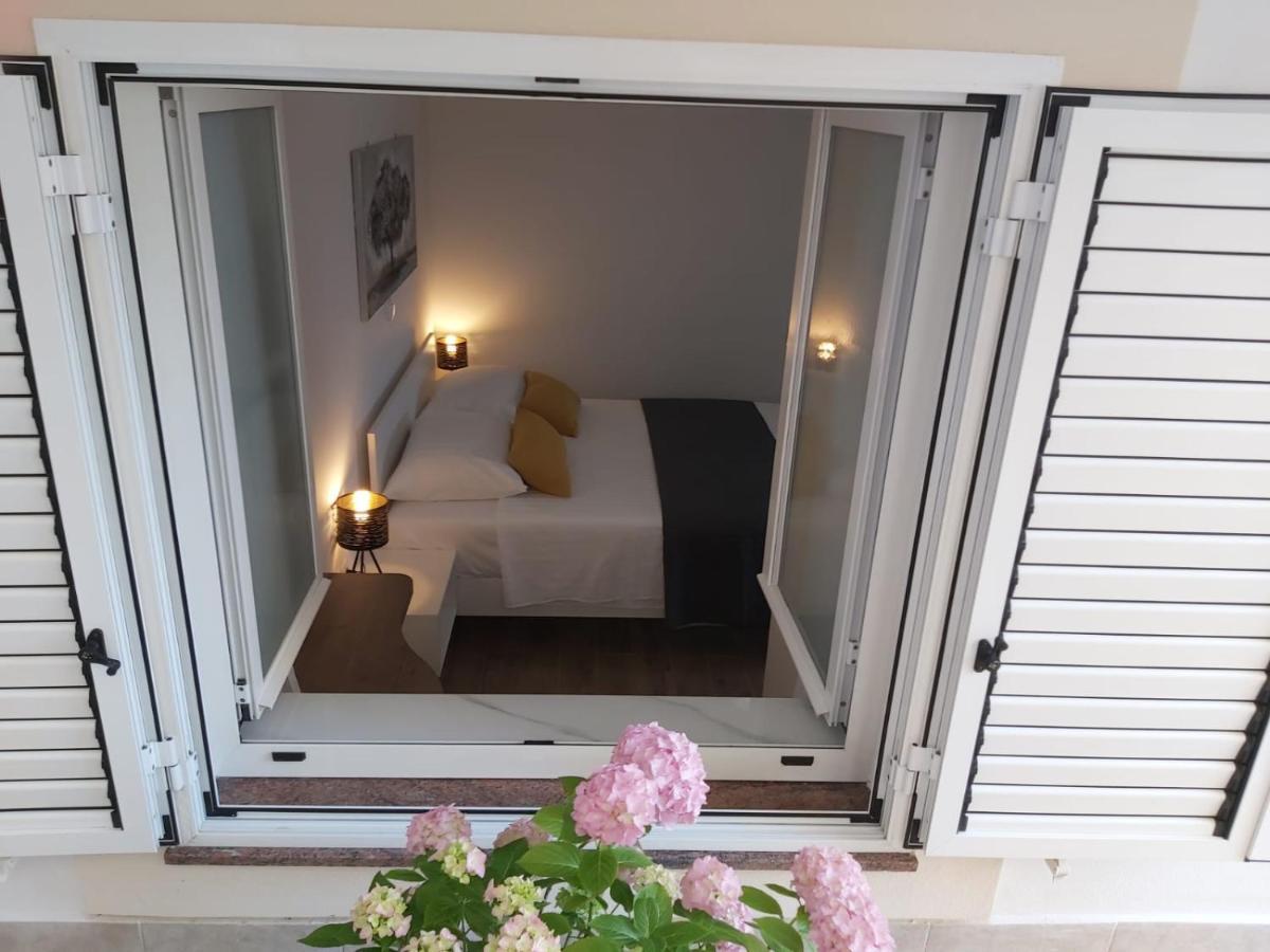 Apartments Ka - Ro บาร์บินเย ภายนอก รูปภาพ