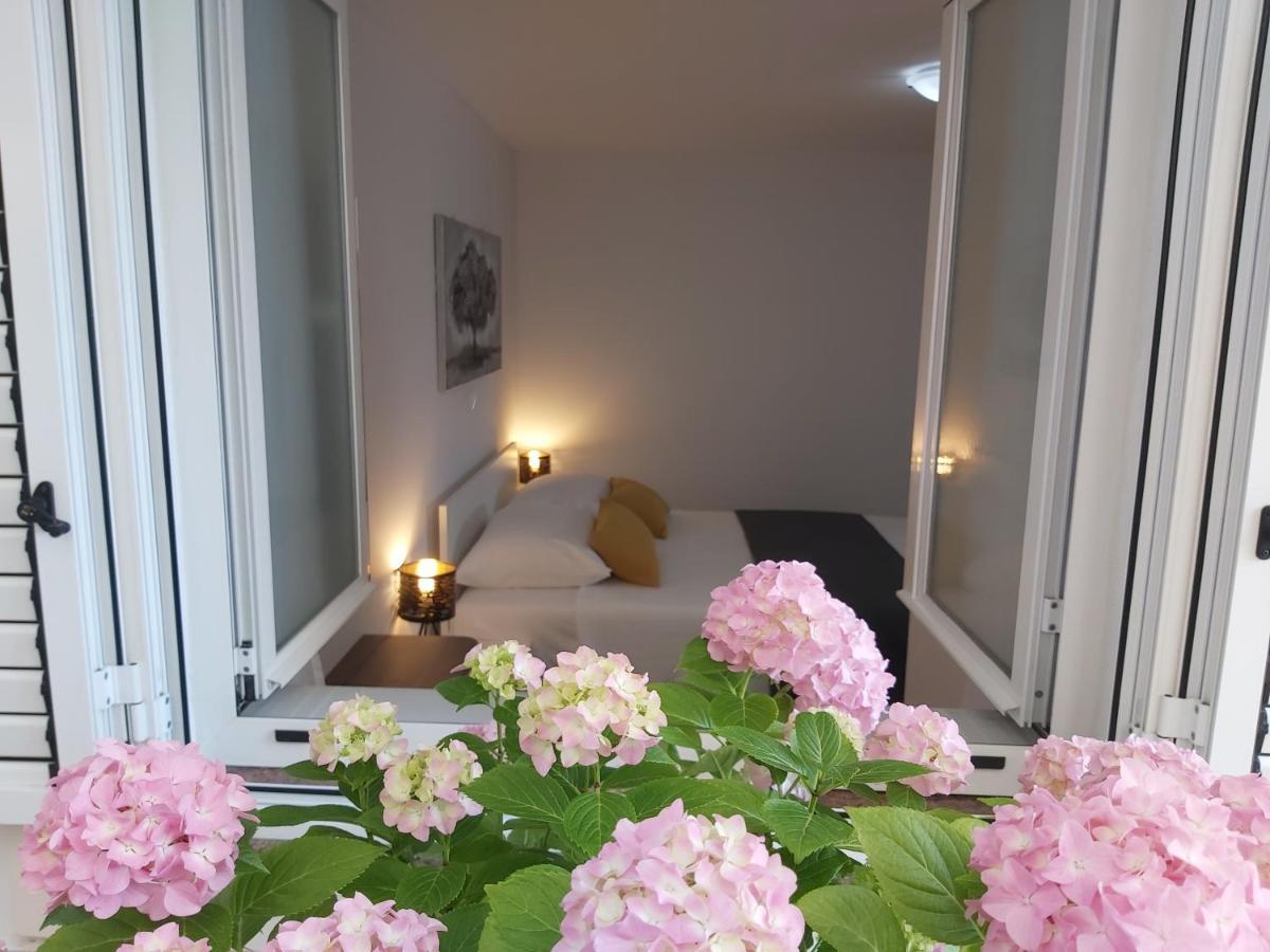 Apartments Ka - Ro บาร์บินเย ภายนอก รูปภาพ