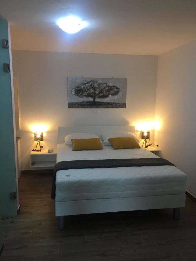Apartments Ka - Ro บาร์บินเย ภายนอก รูปภาพ