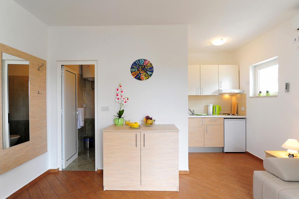 Apartments Ka - Ro บาร์บินเย ห้อง รูปภาพ