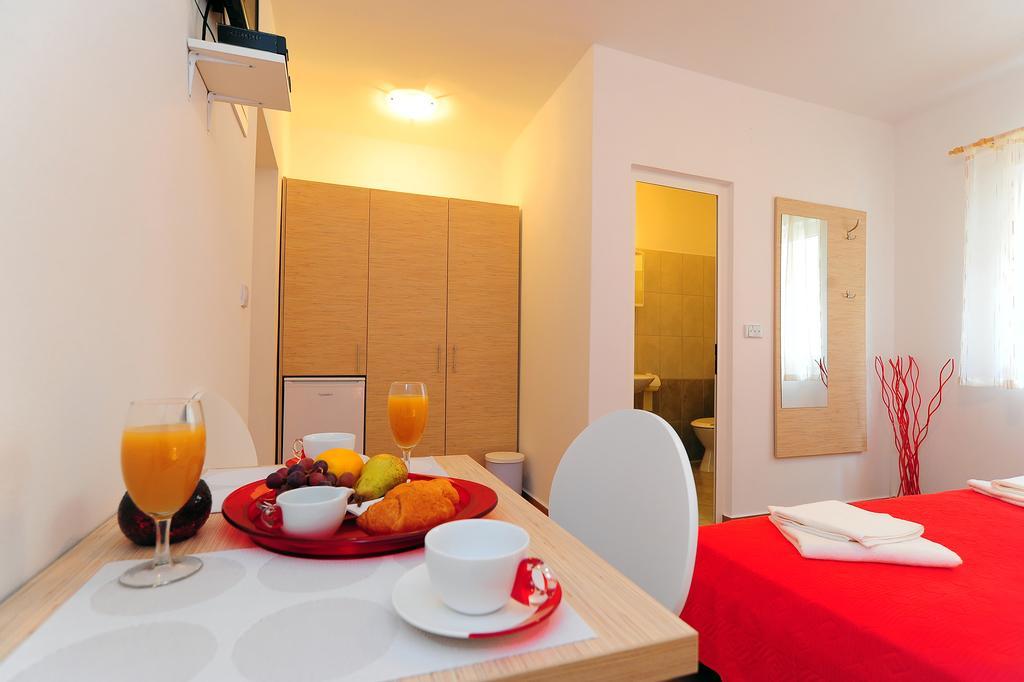 Apartments Ka - Ro บาร์บินเย ห้อง รูปภาพ